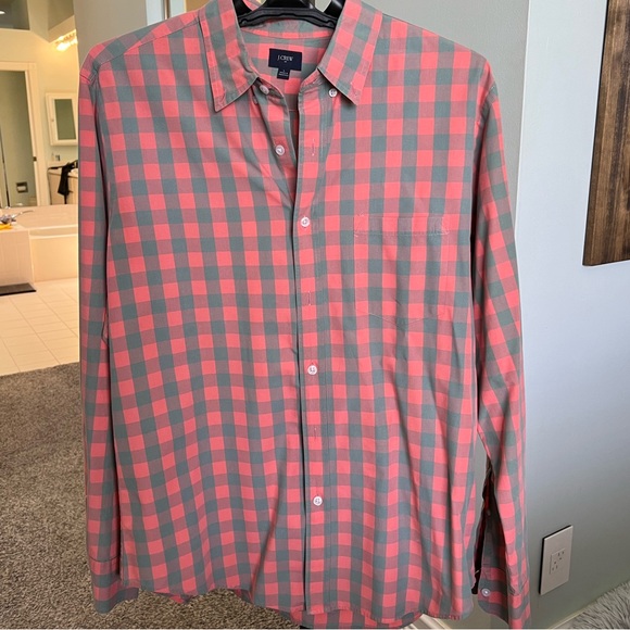 JCrew Pink/Green Plaid Button Down Shirt SIZE LARGE - Picture 2 of 4